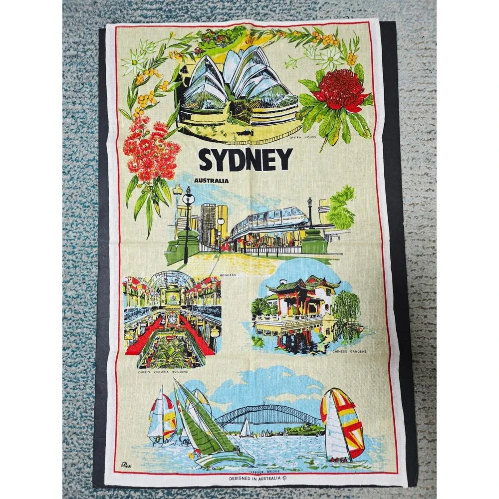 Unique Australian tea towel, 19x30,Bright‎ Colors excellent condition ships fast